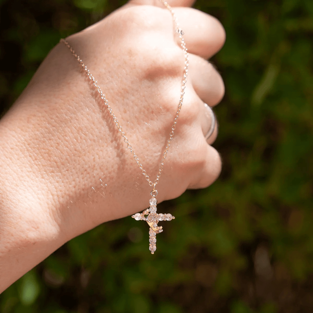 Collar Corona de Fe