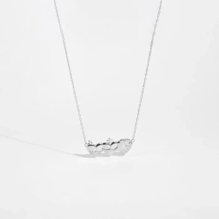 Collar Trilogía Sagrada – Jesús, María y José