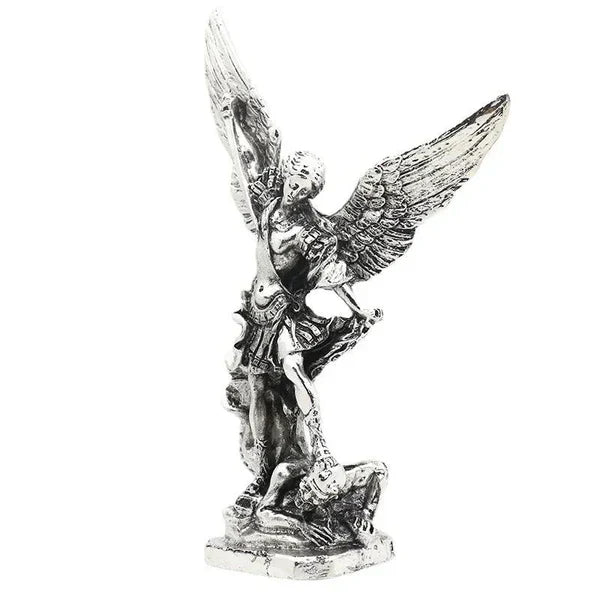 Arcángel San Miguel – Estatua Plateada de Protección y Justicia Divina