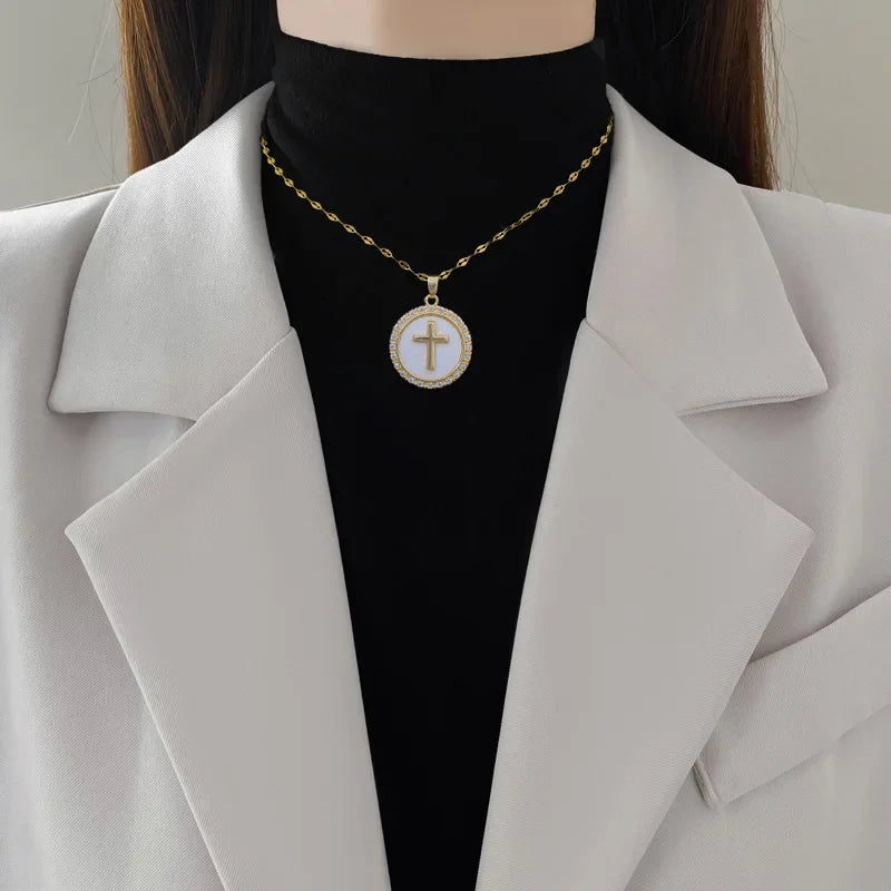 Collar Fé Circular